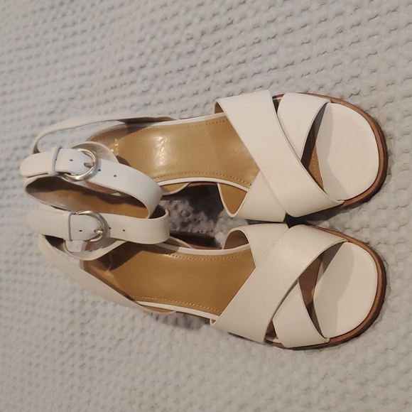 Marc Fisher Orla Slingback Sandals in White Leather Heels Size 7 (#10) - Picture 1 of 7